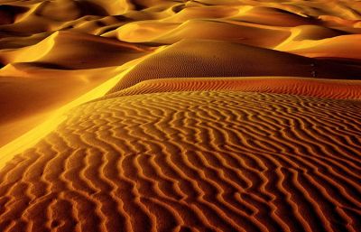 庫(kù)木塔格沙漠