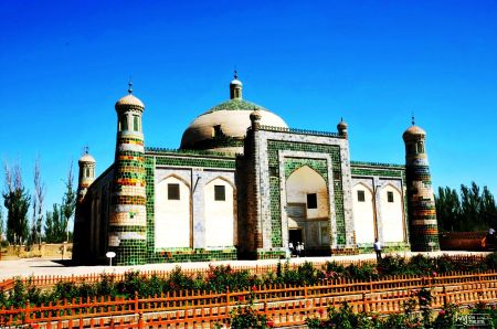 印象伊犁、胡楊林、克孜爾千佛洞、喀什11日品質(zhì)游