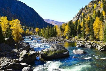 金秋北疆：天池、吐魯番、賽湖、喀納斯、白哈巴、可可托海、古海溫泉9日休閑游